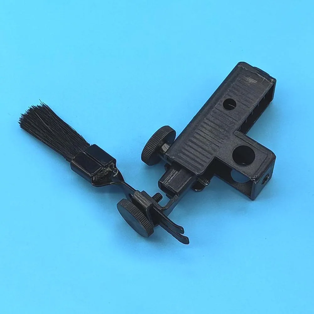 Komori Feeder Brush Plate rem-059